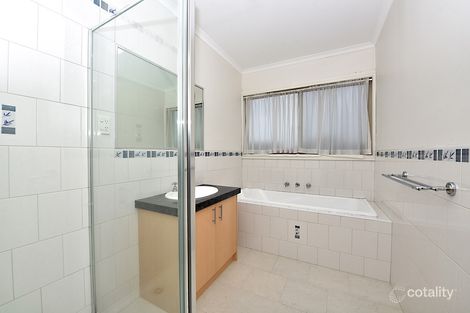 Property photo of 19 Reys Close Mordialloc VIC 3195