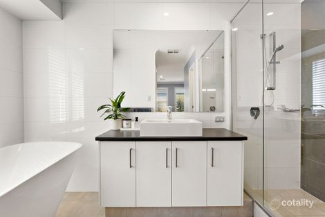 Property photo of 174 Honeywood Avenue Wandi WA 6167