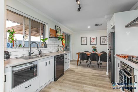 Property photo of 2/12 Opal Place Riverton WA 6148