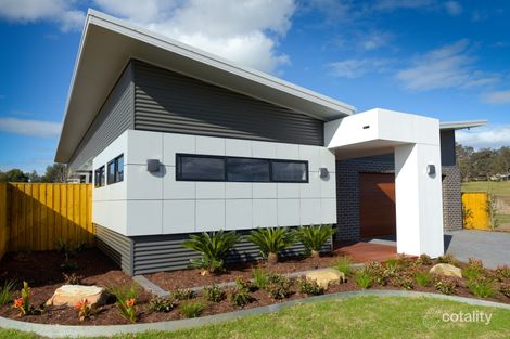 Property photo of 17 Grand Parade Rutherford NSW 2320