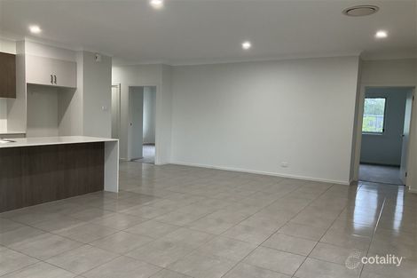 Property photo of 12 Sproule Crescent Thornton NSW 2322