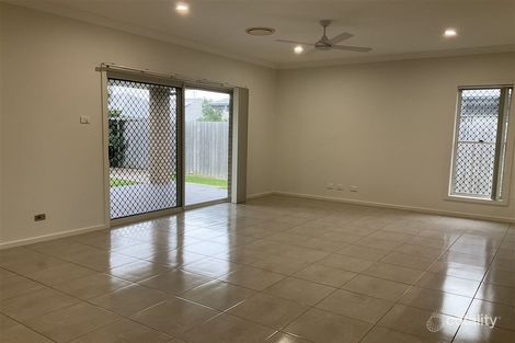 Property photo of 12 Sproule Crescent Thornton NSW 2322