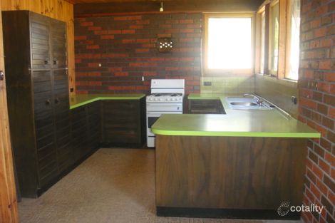 Property photo of 8 Mosstrooper Court Mill Park VIC 3082