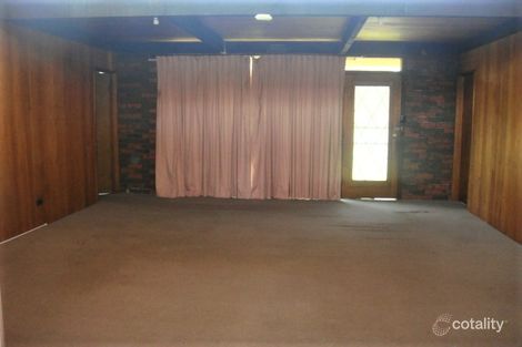 Property photo of 8 Mosstrooper Court Mill Park VIC 3082