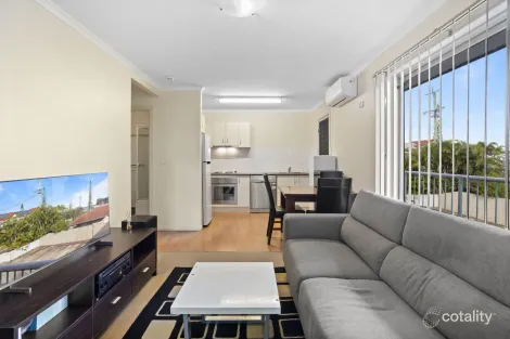 Property photo of 6/3 Thompson Crescent Clontarf QLD 4019