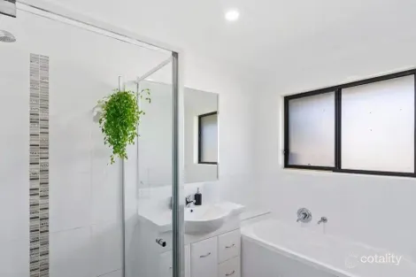 Property photo of 55 Imelda Way Pimpama QLD 4209
