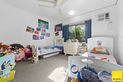 Property photo of 27 Ramsey Drive Kanimbla QLD 4870