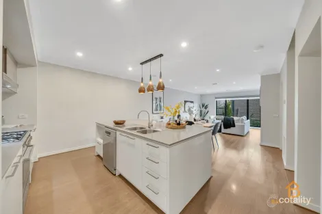 Property photo of 9 Montmarte Drive Truganina VIC 3029
