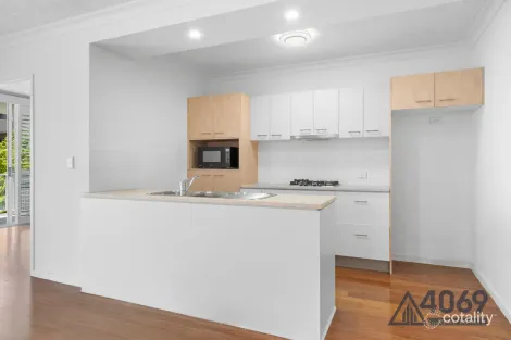 Property photo of 4/16 Grosvenor Road Indooroopilly QLD 4068