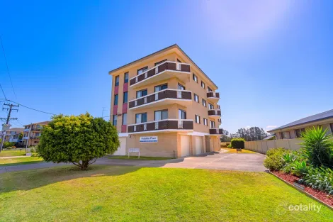 Property photo of 7/17 Point Road Tuncurry NSW 2428