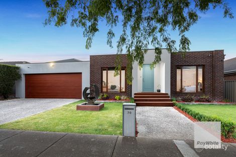 70 Jindabyne Ave, Taylors Hill, VIC 3037