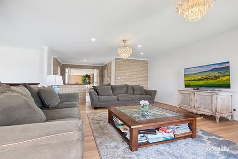 8 De Grey Cl, Dudley Park, WA 6210