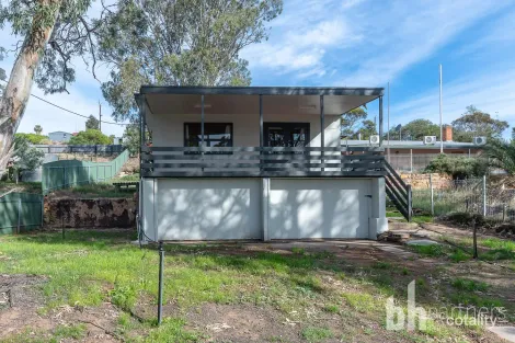 10 Victoria St, Swan Reach, SA 5354