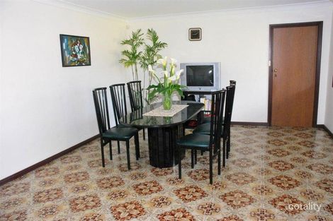 Property photo of 28 Rundle Road Green Valley NSW 2168