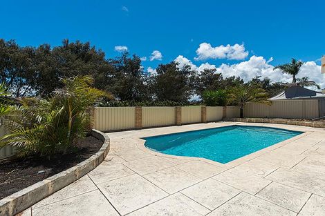 Property photo of 40 Hocking Parade Sorrento WA 6020