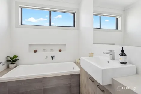 Property photo of 2B Adair Street Newton SA 5074