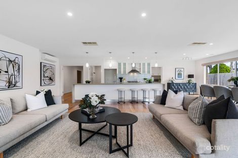 Property photo of 5 Blakiston Grove Rye VIC 3941