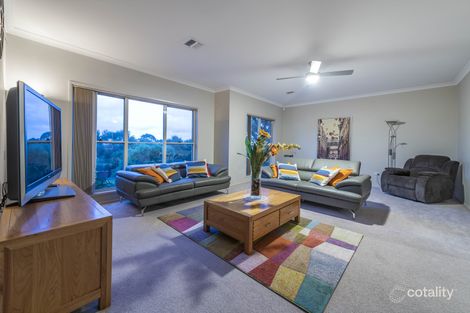 Property photo of 16 O'Malley Place Googong NSW 2620