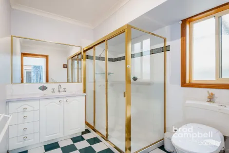 Property photo of 6 Echo Court Kialla VIC 3631