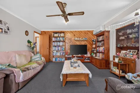 Property photo of 3 Hind Place Heyfield VIC 3858