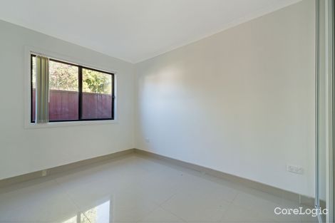 Property photo of 4 Ferraro Close Edensor Park NSW 2176