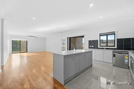 Property photo of 154 Holts Lane Darley VIC 3340