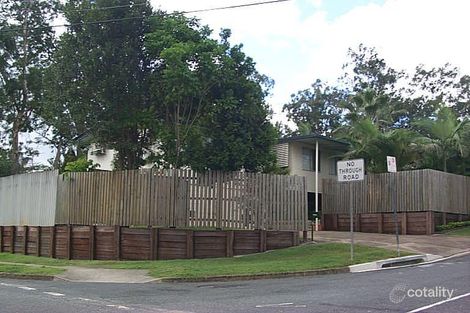 Property photo of 2 Handon Street Mansfield QLD 4122