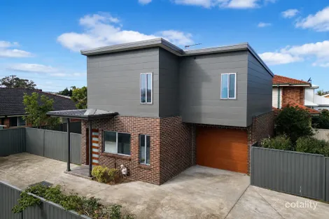 4/4 BOOMERANG RD, THE ENTRANCE, NSW 2261
