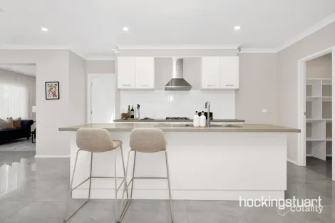 Property photo of 20 Elmhurst Road Wollert VIC 3750