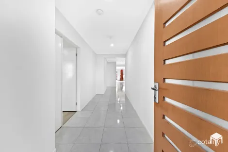 Property photo of 24 Heatherbell Avenue Point Cook VIC 3030
