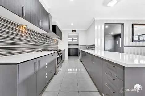 Property photo of 24 Heatherbell Avenue Point Cook VIC 3030