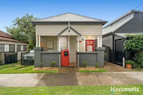 13 Robertson St, Carrington, NSW 2294