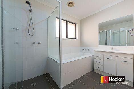 Property photo of 16 Stang Place Macgregor ACT 2615