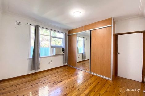 Property photo of 28 Bingara Road Macquarie Fields NSW 2564