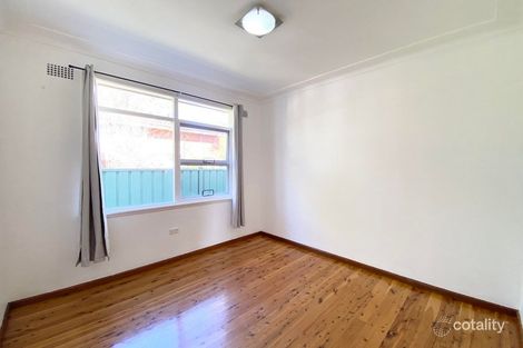 Property photo of 28 Bingara Road Macquarie Fields NSW 2564