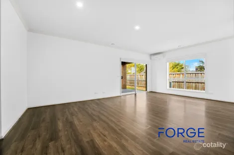 Property photo of 7 Mulloway Drive Point Cook VIC 3030