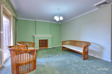 Property photo of 28 Lakefront Circle The Vines WA 6069
