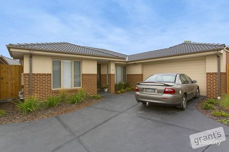 2/12-14 Rosslare Pl, Cranbourne, VIC 3977