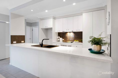 Property photo of 17 Orchard Tree Court Robina QLD 4226