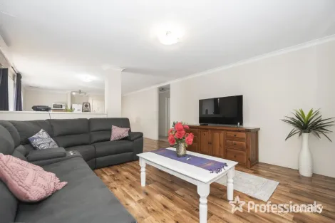 Property photo of 9 Rocklea Crescent Ellenbrook WA 6069