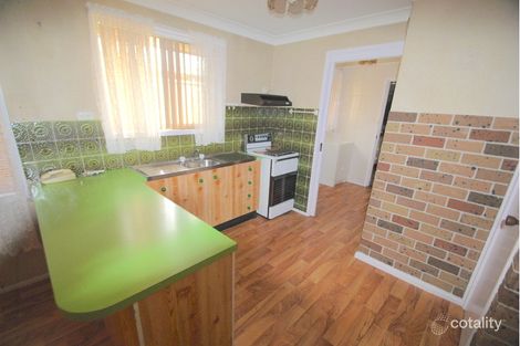 Property photo of 23 Chrysanthemum Avenue Lurnea NSW 2170