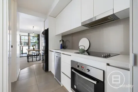 Property photo of 4/131 Glen Eira Road St Kilda East VIC 3183