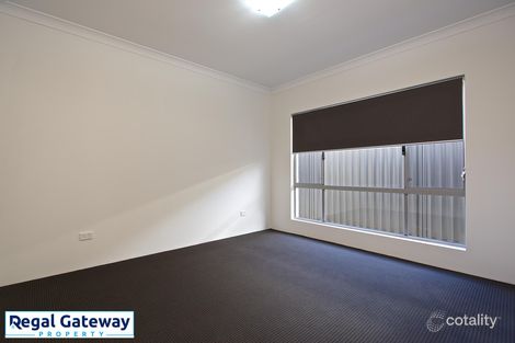 Property photo of 17 Yarrow Street Treeby WA 6164