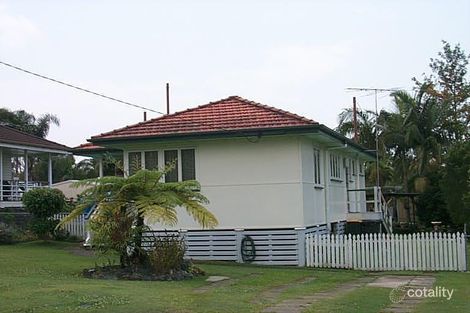 16 Hellyer St, Wynnum West, QLD 4178