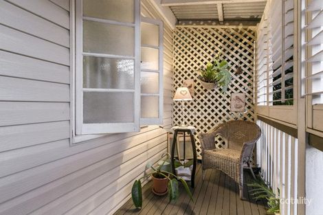 Property photo of 31 Waterview Avenue Wynnum QLD 4178
