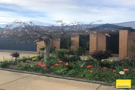 121 IRONSTONE RD, EPSOM, VIC 3551