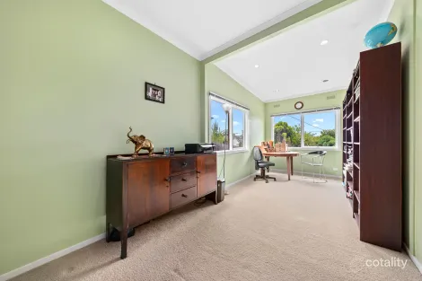 Property photo of 11 Central Avenue Mooroolbark VIC 3138