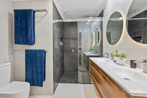 Property photo of 28/2 Ridgeline Way Highland Park QLD 4211