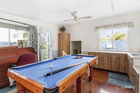 Property photo of 40 Cobbity Crescent Arana Hills QLD 4054