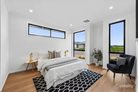 Property photo of 37 Noah Crescent Angle Vale SA 5117